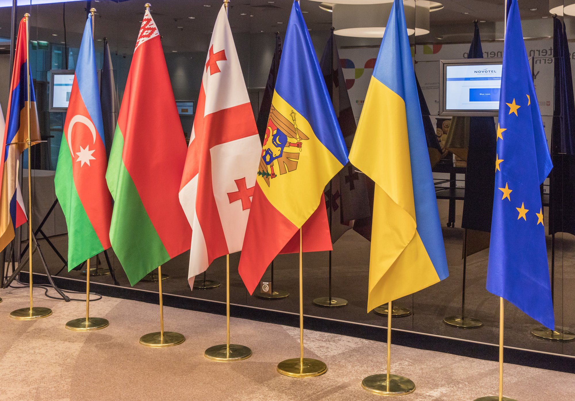 EaP flags plus EU