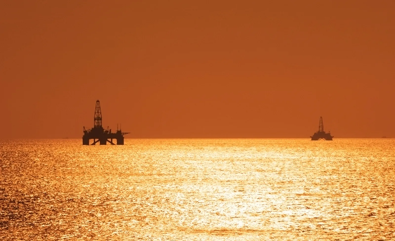 Caspian oilrigs