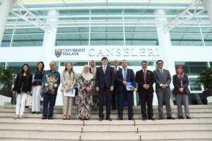 Malaya Universiteti (4)