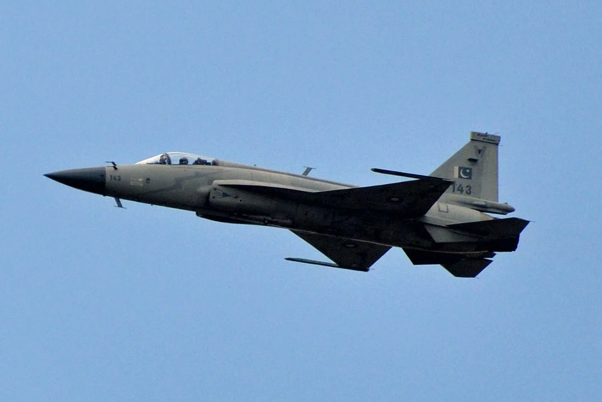Pakistan secures largest ever defense export deal to deliver 40 jf 17 fighter jets to azerbaijan breaking news 1920 001 77f8d6e3