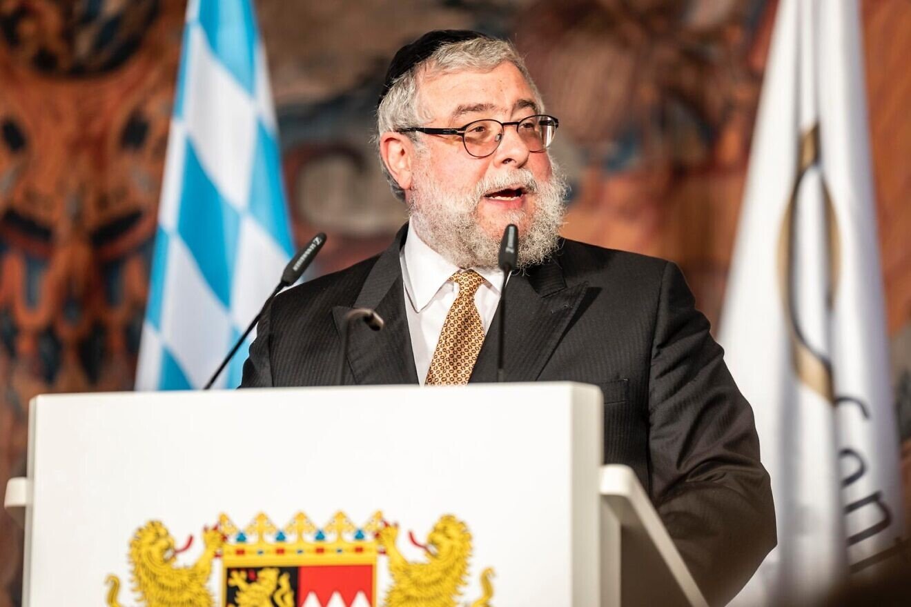 Rabbi2 1320x880